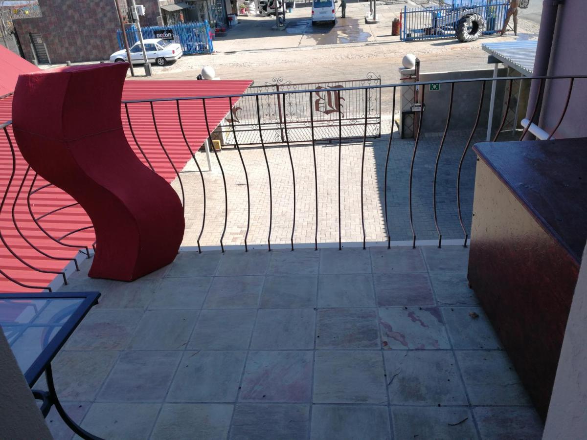 Bougain Villa Guesthouse Winburg 외부 사진