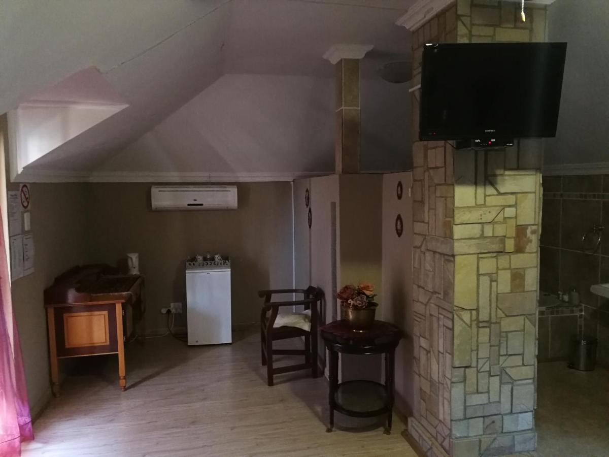 Bougain Villa Guesthouse Winburg 외부 사진
